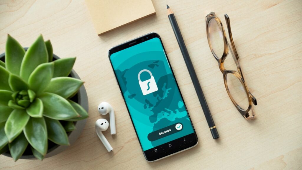 Contraseñas seguras y protección de tu web